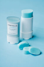 [SKIN1004] Madagascar Centella Hyalu-Cica Silky-fit Sun Stick 20g - Image 2