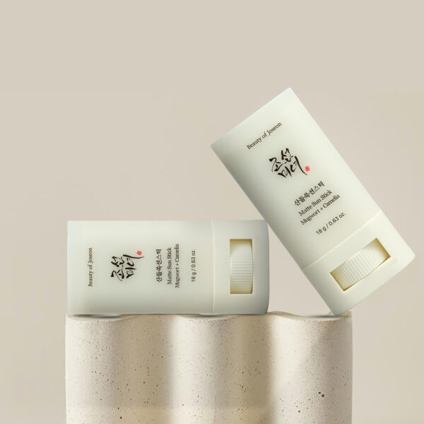 BEAUTY OF JOSEON MATTE SUN STICK MUGWORT + CAMELLIA - 18GM